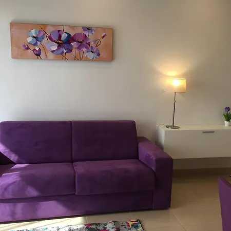 Апартаменты Bedzzz Airport *