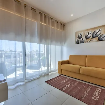 Апартаменты Bedzzz Airport Kirkop